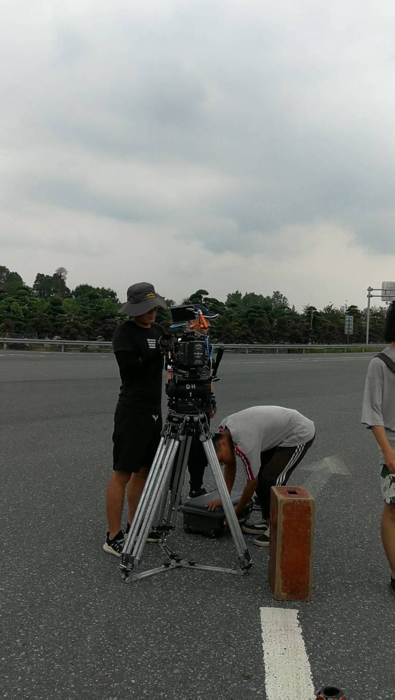 哈尔滨TVC拍摄公司：唤醒集体记忆，构建跨代际沟通桥梁